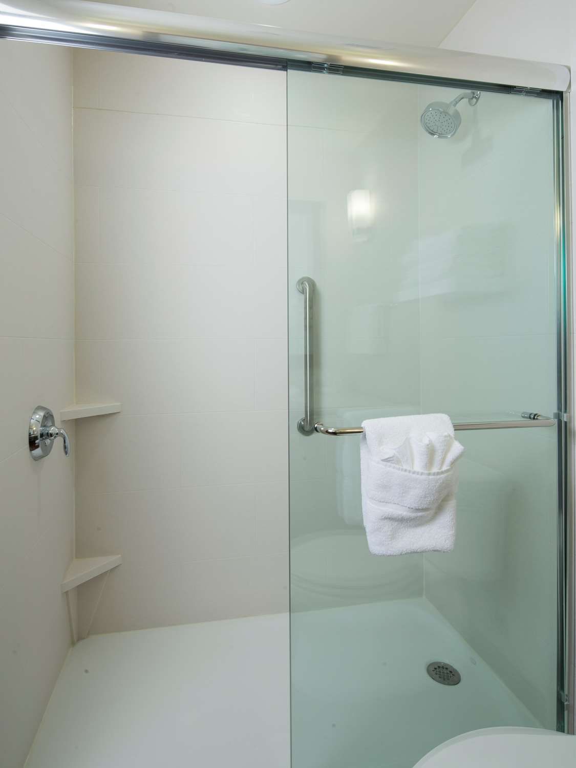1 bedroom suite
