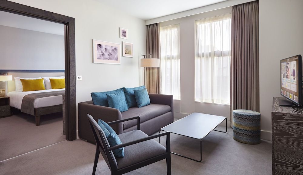 1 Bedroom Suite