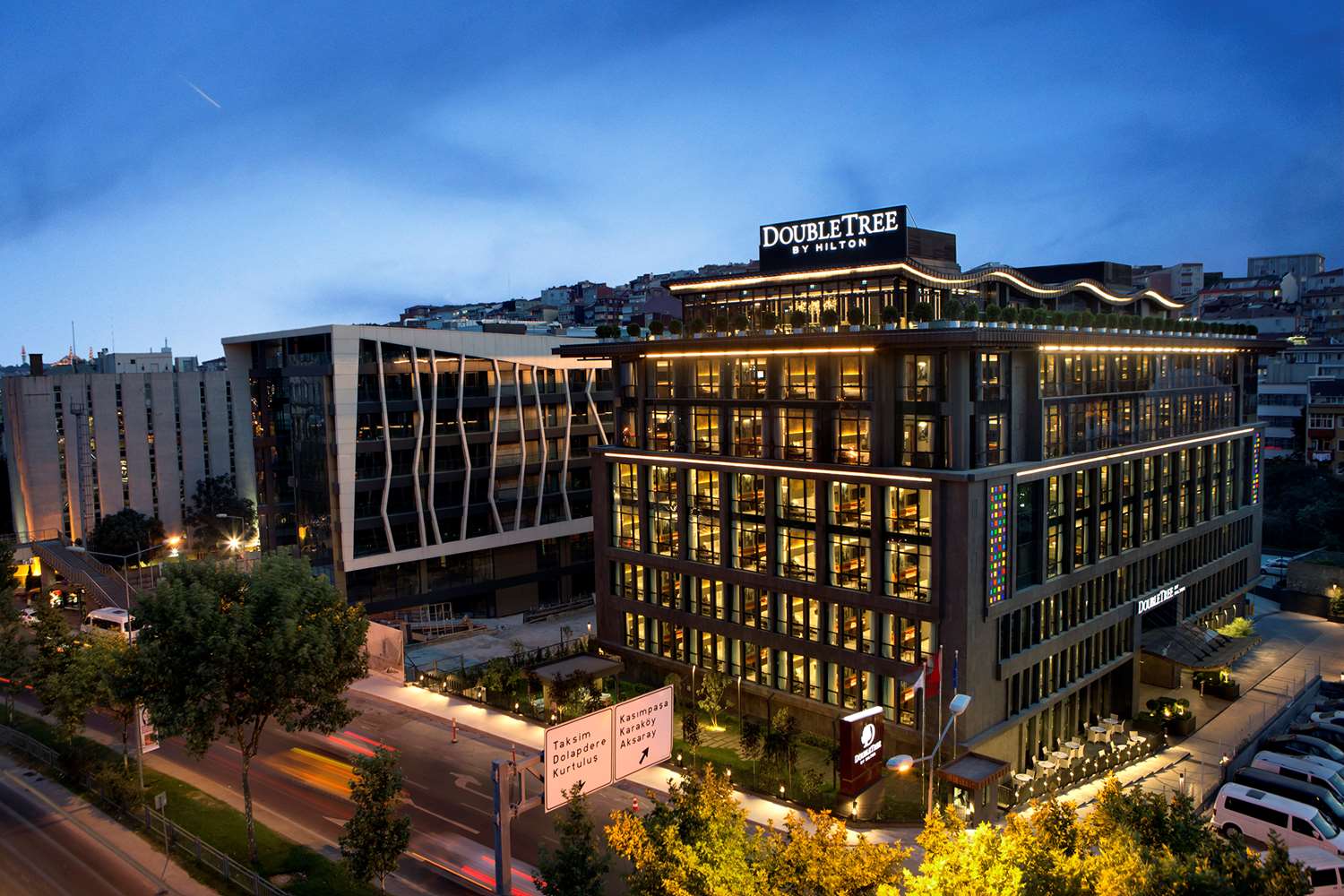 DoubleTree by Hilton Istanbul - Piyalepasa 1