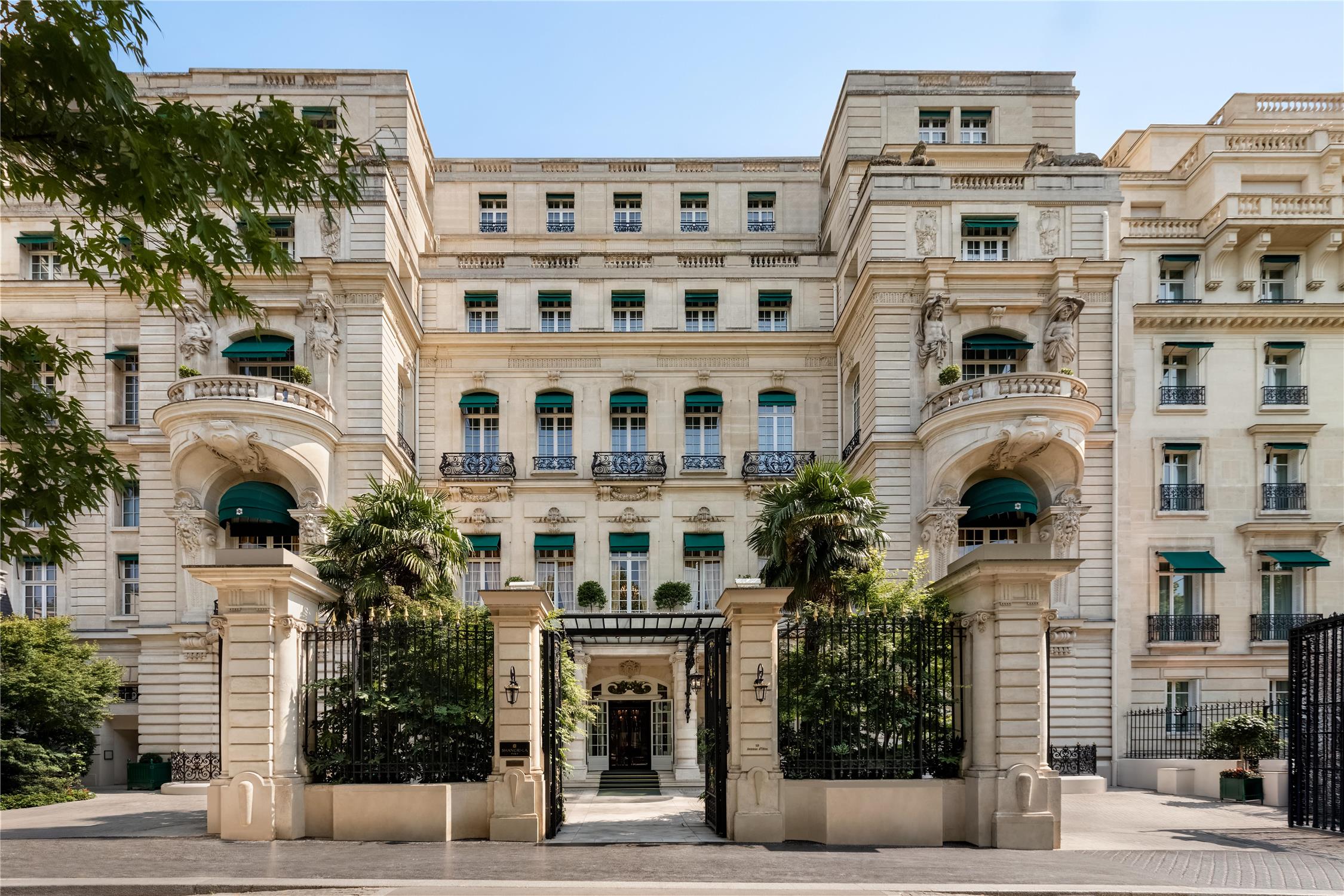 Shangri-La Paris 1