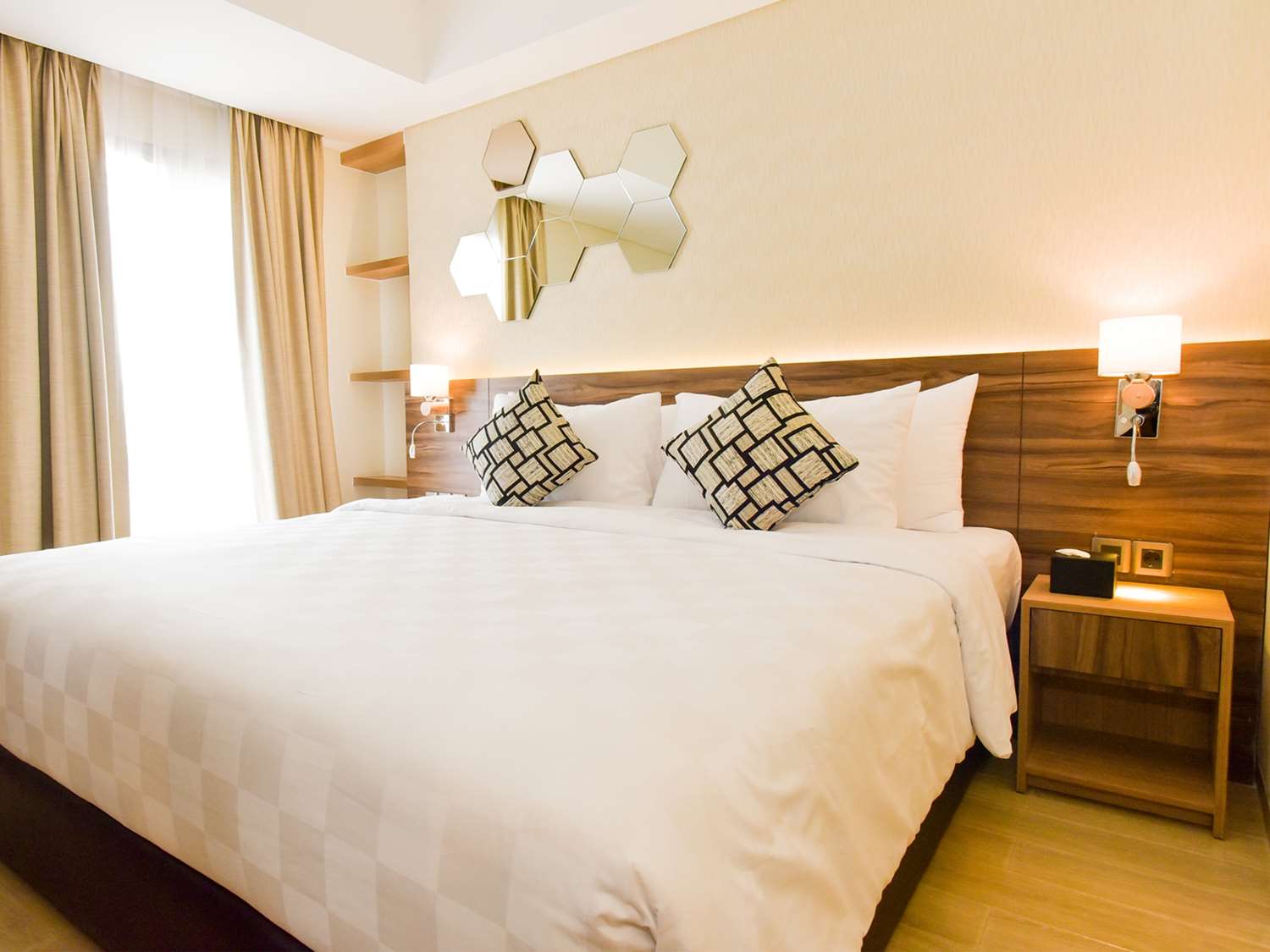 Golden Tulip Essential Tangerang 1