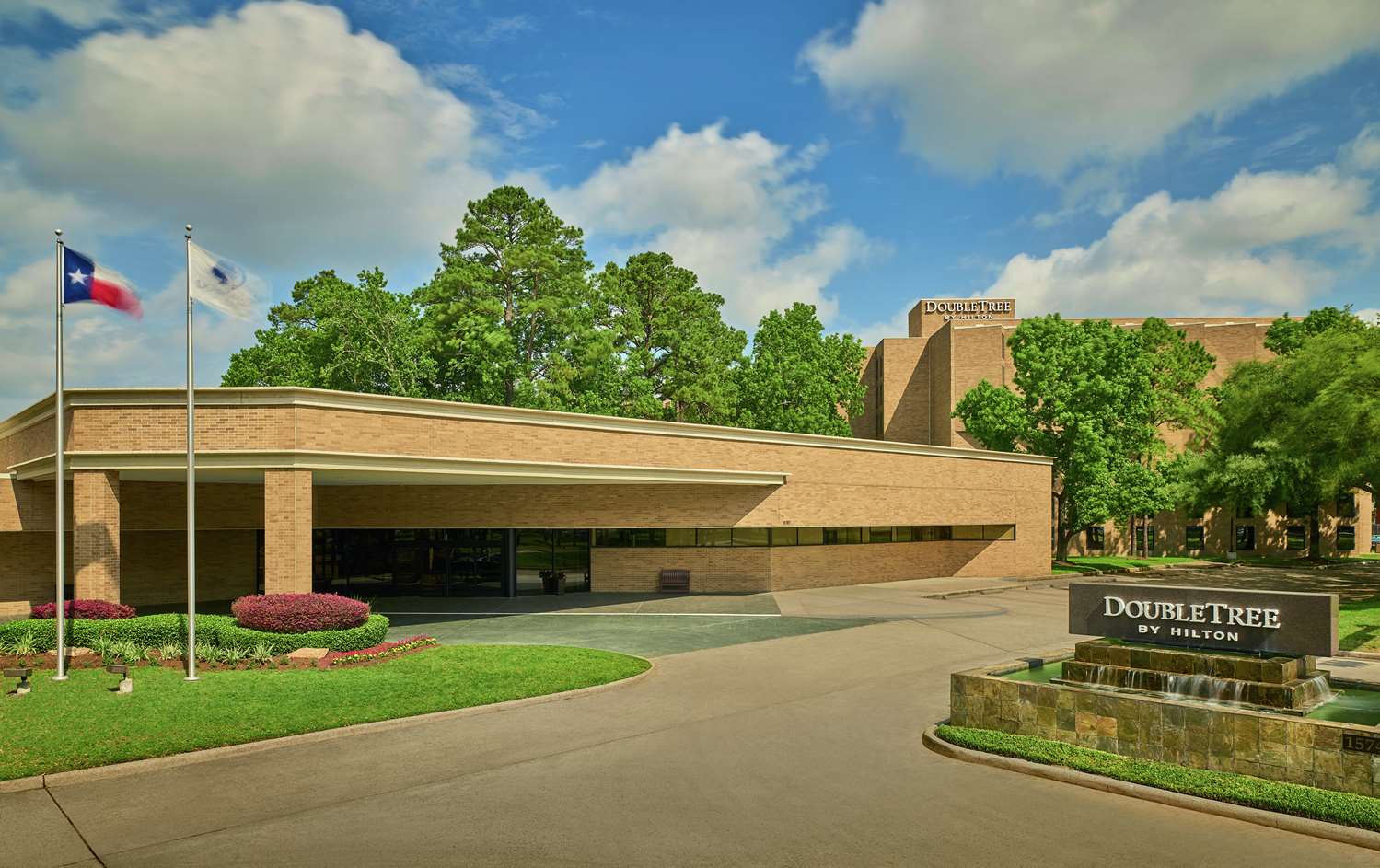 DoubleTree by Hilton Houston Intercontinental Airport 1