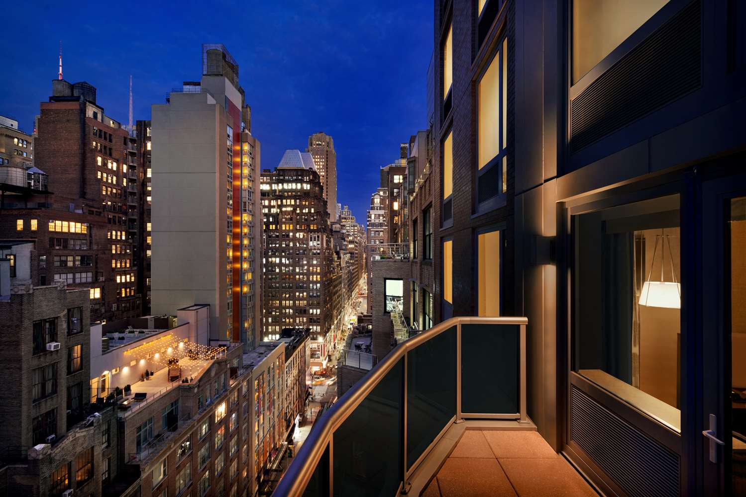 Zimmer mit Balkon