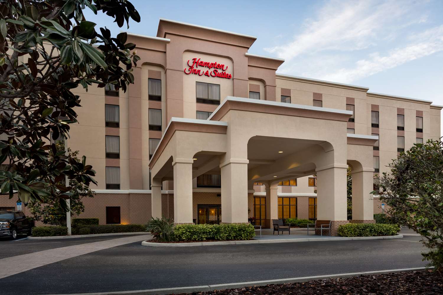 Hampton Inn & Suites Largo 1