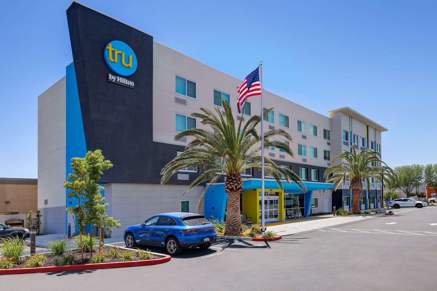 Tru By Hilton Lathrop 1