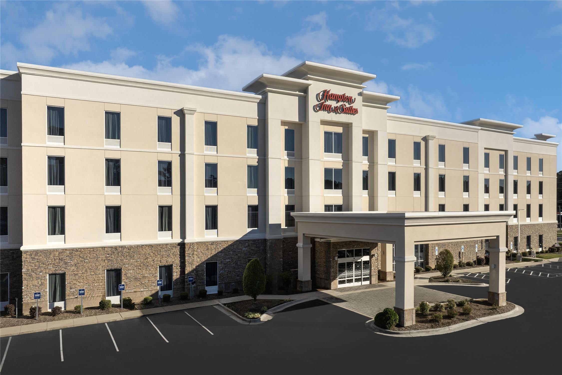Hampton Inn and Suites Fayetteville, NC 1