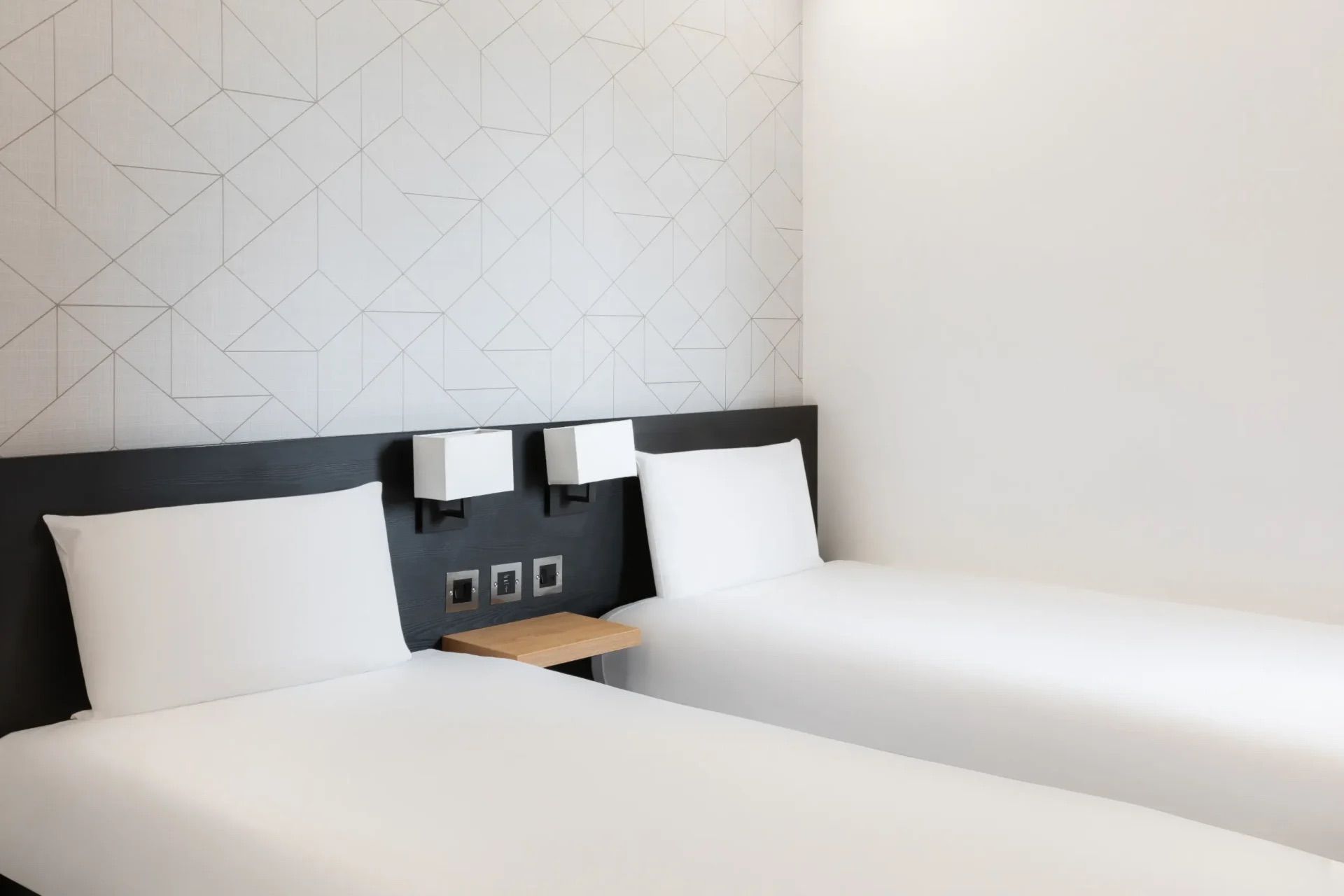 STG Hotel Oxford Street - formerly St Giles London Hotel 1