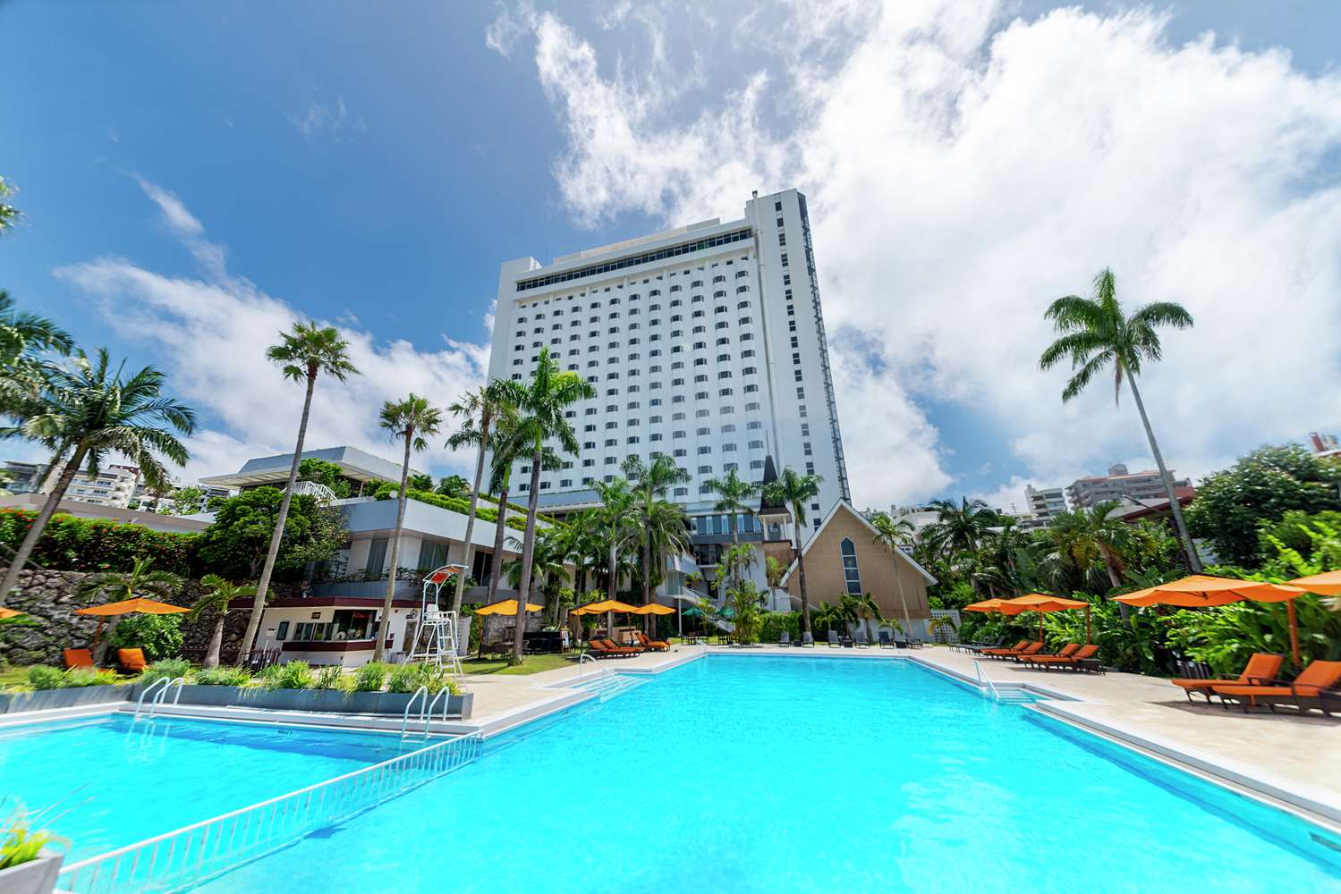 DoubleTree by Hilton Naha Shuri Castle 1