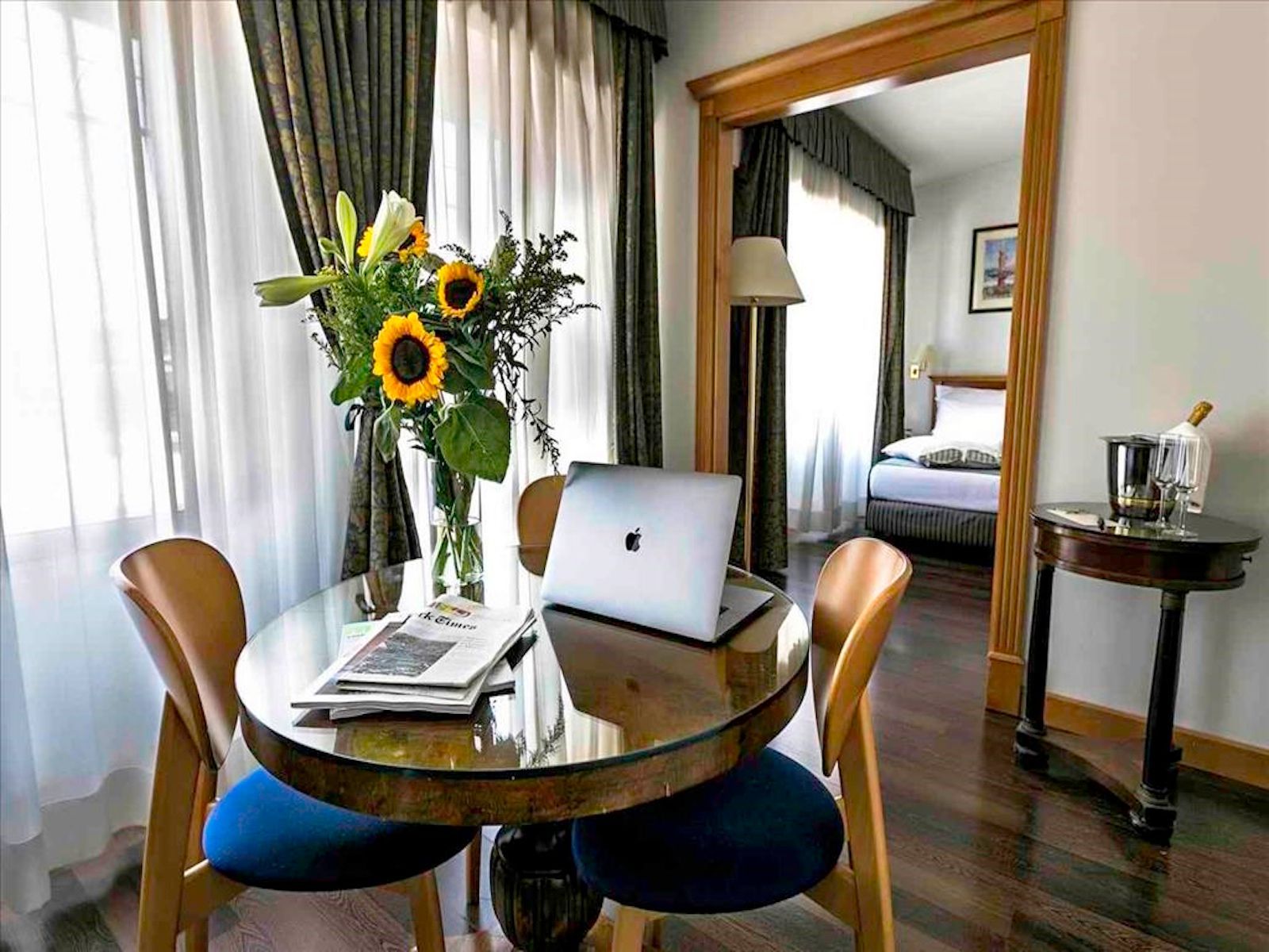 Hotel Diplomatic 1