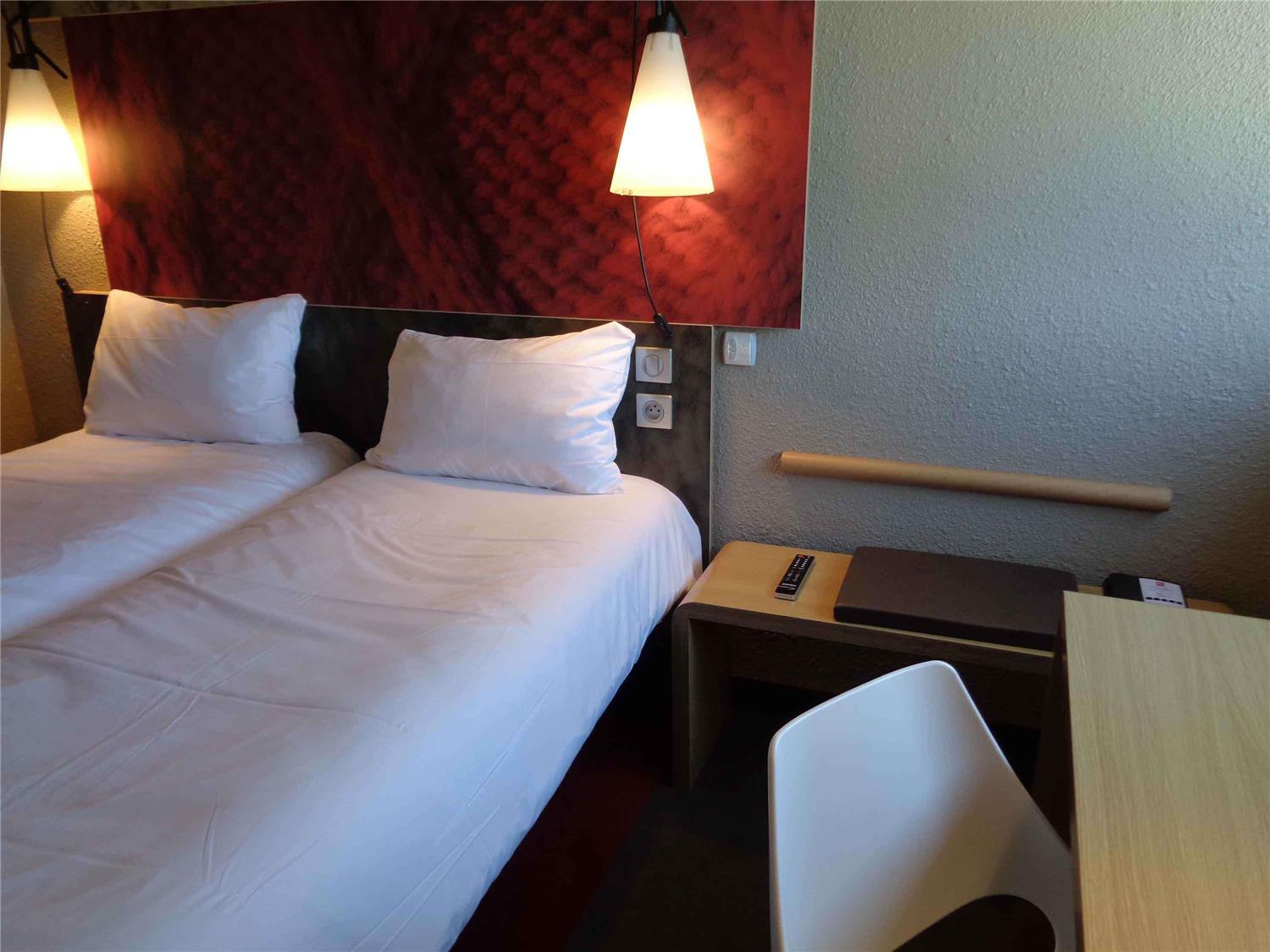 Zimmer mit 2 einzelbetten