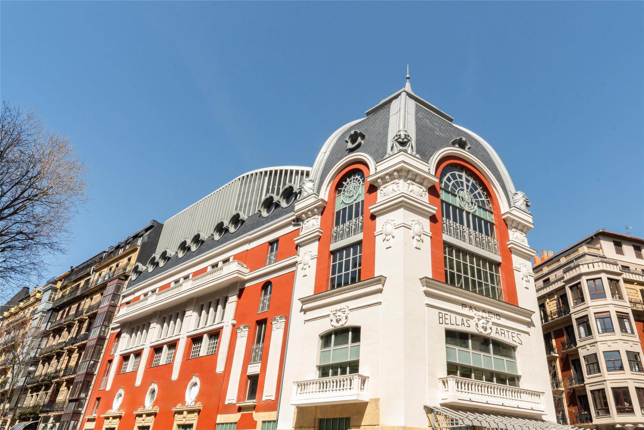 Hotel Palacio Bellas Artes San Sebastian, Curio Collection by Hilton 1