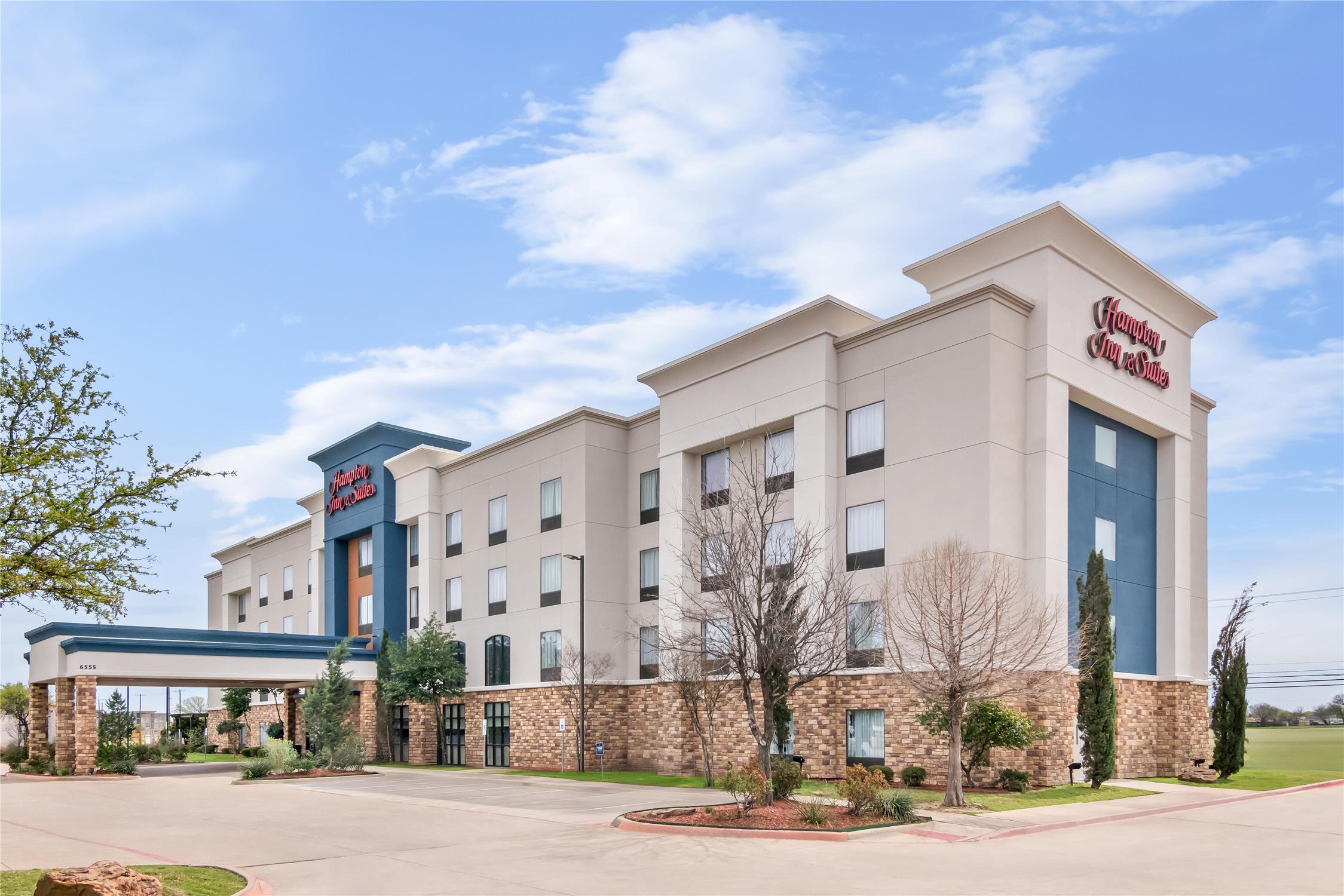 Hampton Inn & Suites Fort Worth/Forest Hill 1