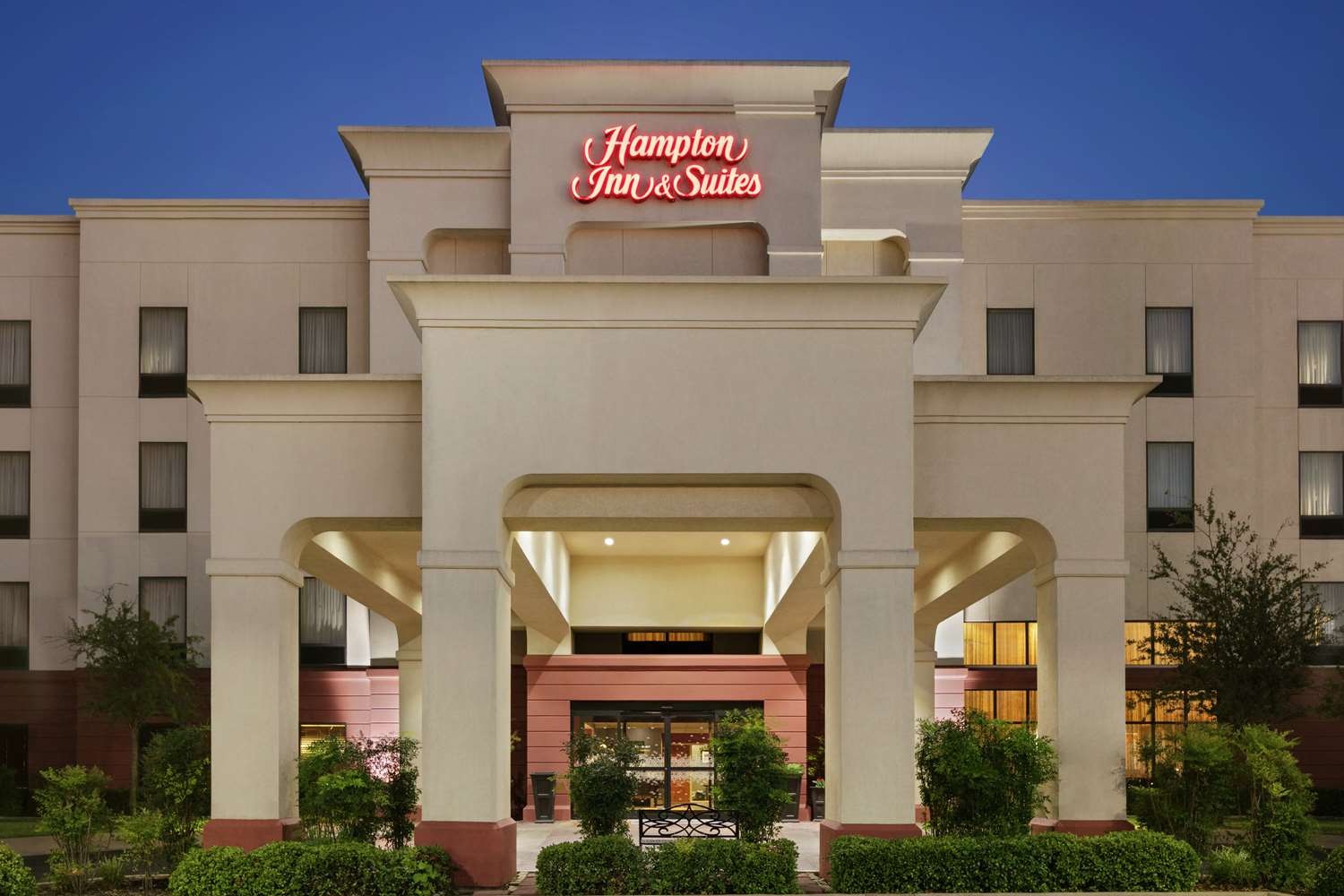 Hampton Inn & Suites Lawton 2
