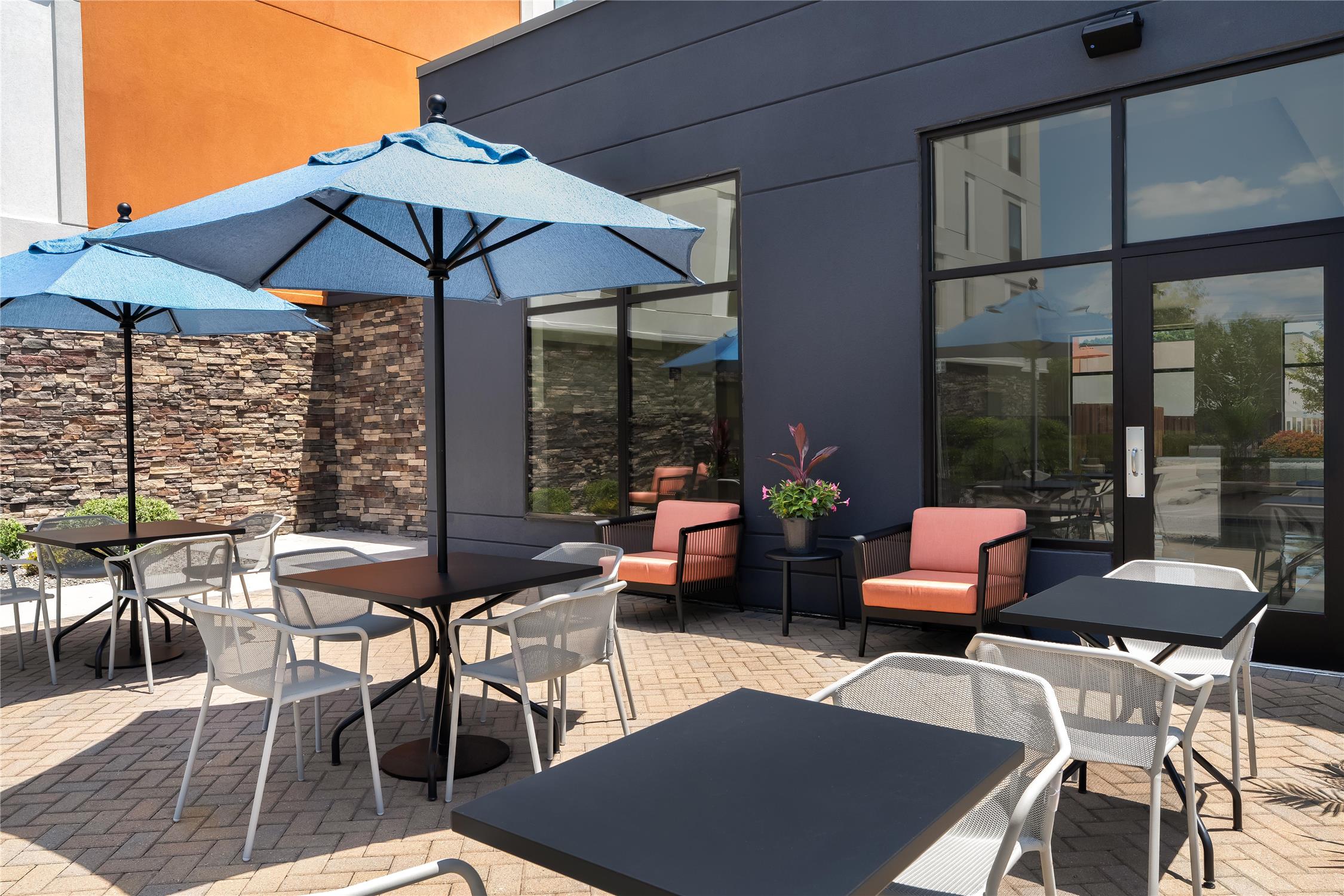 Hampton Inn Baltimore Bayview Campus 2