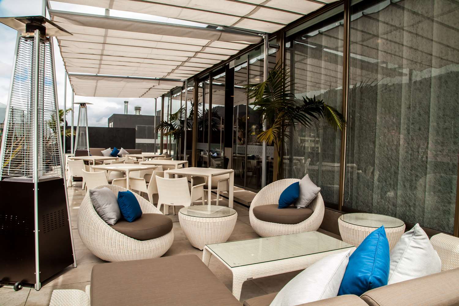 DoubleTree by Hilton Bogota Parque 93 2