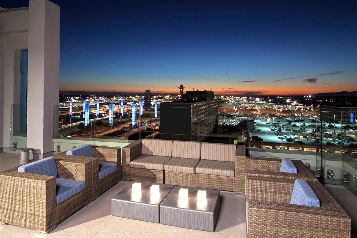 H Hotel Los Angeles, Curio Collection by Hilton 1