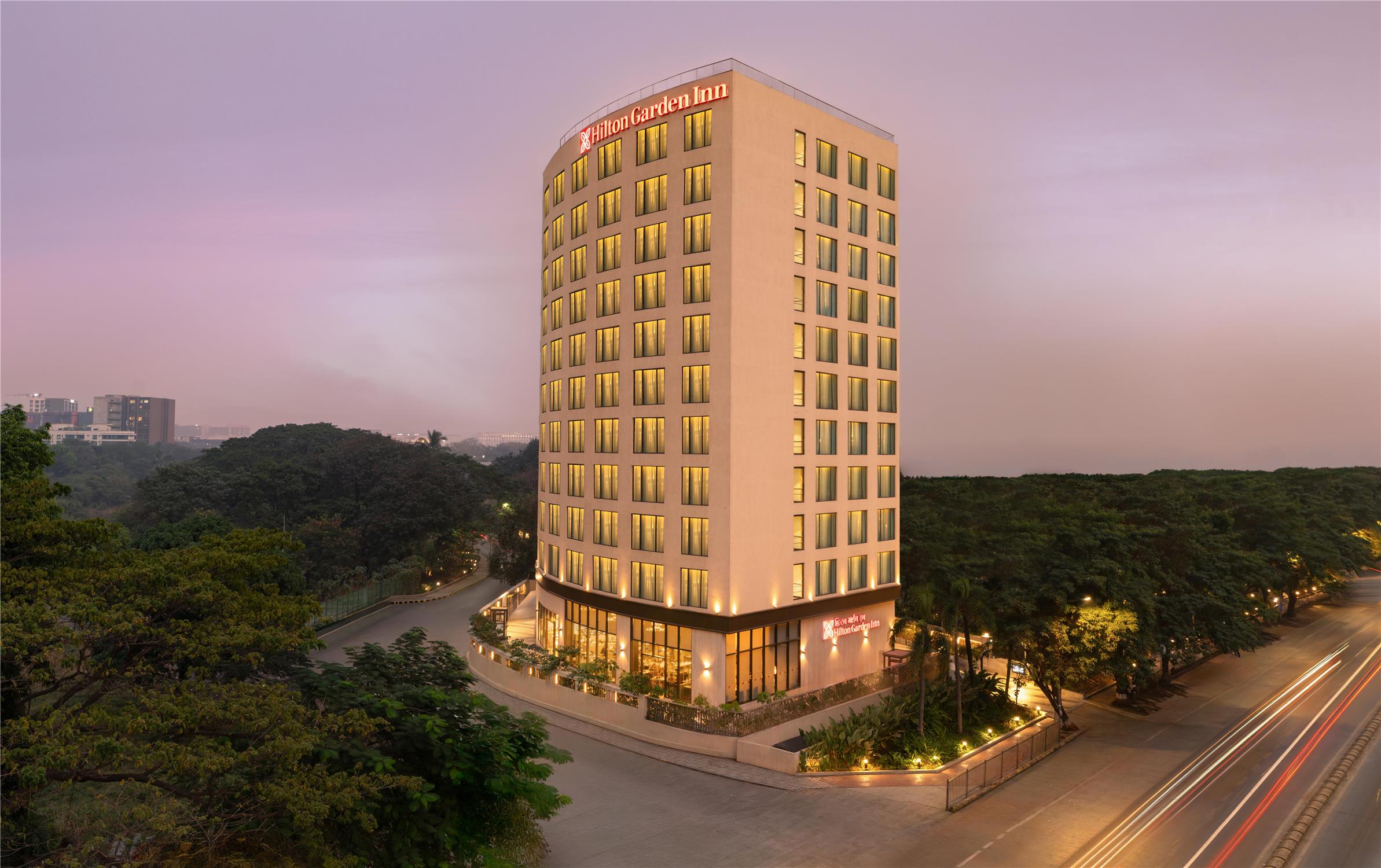 Hilton Garden Inn Mumbai International Airport 2