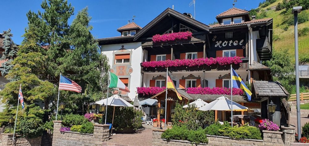 Paris - Selva di Val Gardena - Villa Martha Vintage Hotel-B&B - Selva di Val Gardena