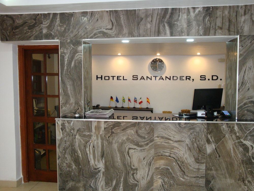 Lyon - Saint Domingue - Hotel Santander SD - Saint Domingue