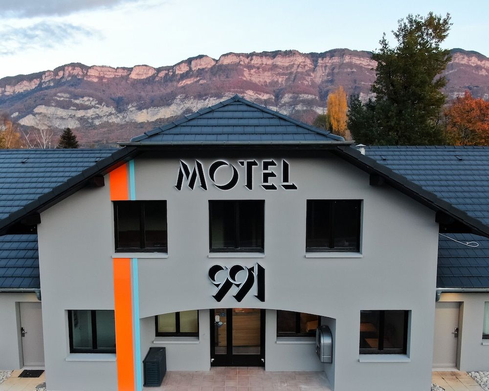 Paris - Aix-les-Bains - Motel 991 - Aix-les-Bains