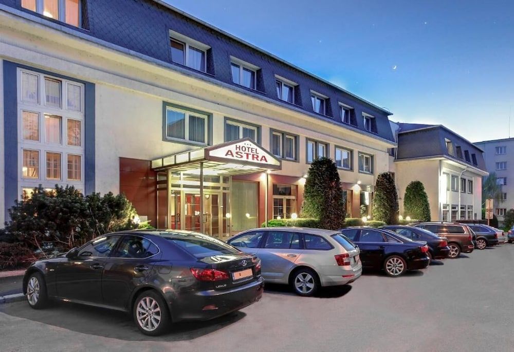 Toulouse - Prague - Hotel Astra - Prague