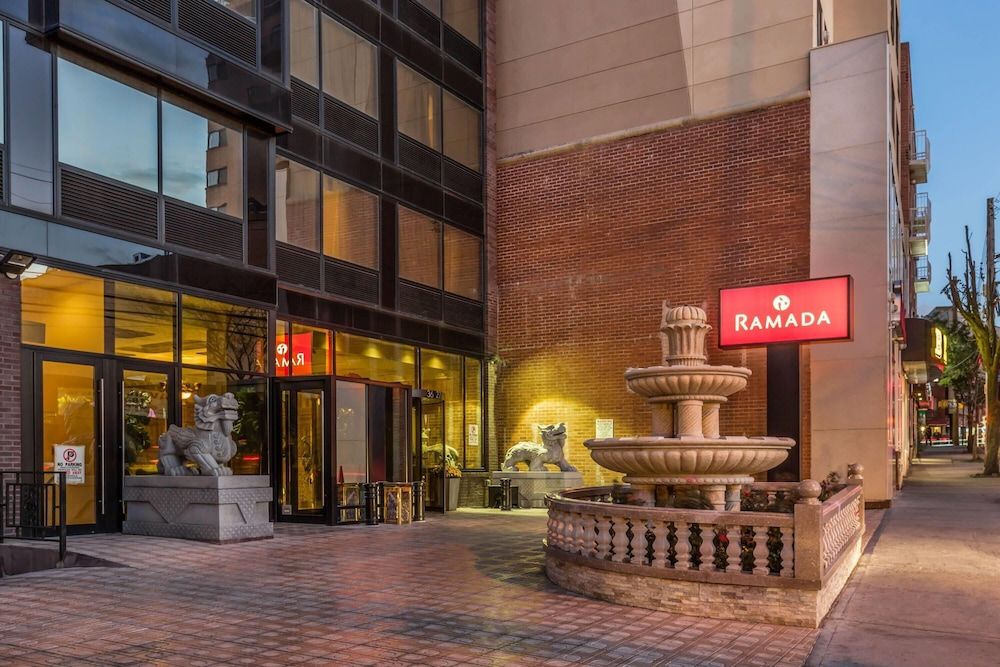 Lyon - New York-La Guardia - Ramada by Wyndham Flushing Queens - New York-La Guardia