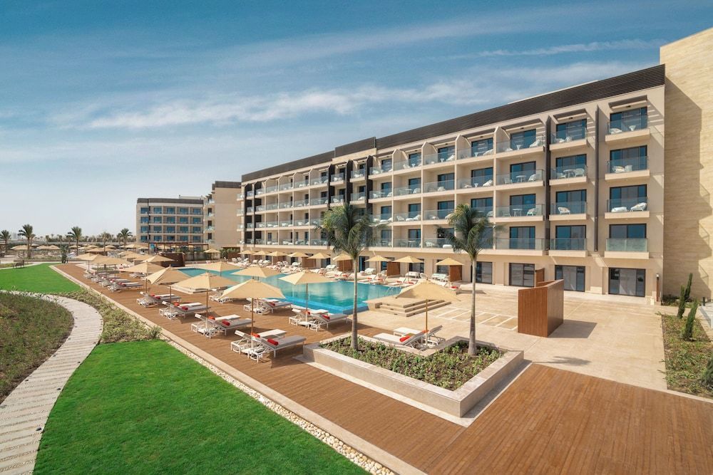 Paris - El Alamein - Palma Bay Rotana Resort - El Alamein