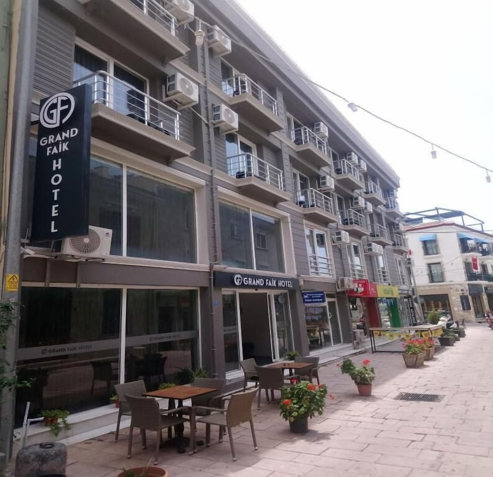 Bâle Mulhouse - Çeşme - Grand Faik Hotel - Çeşme