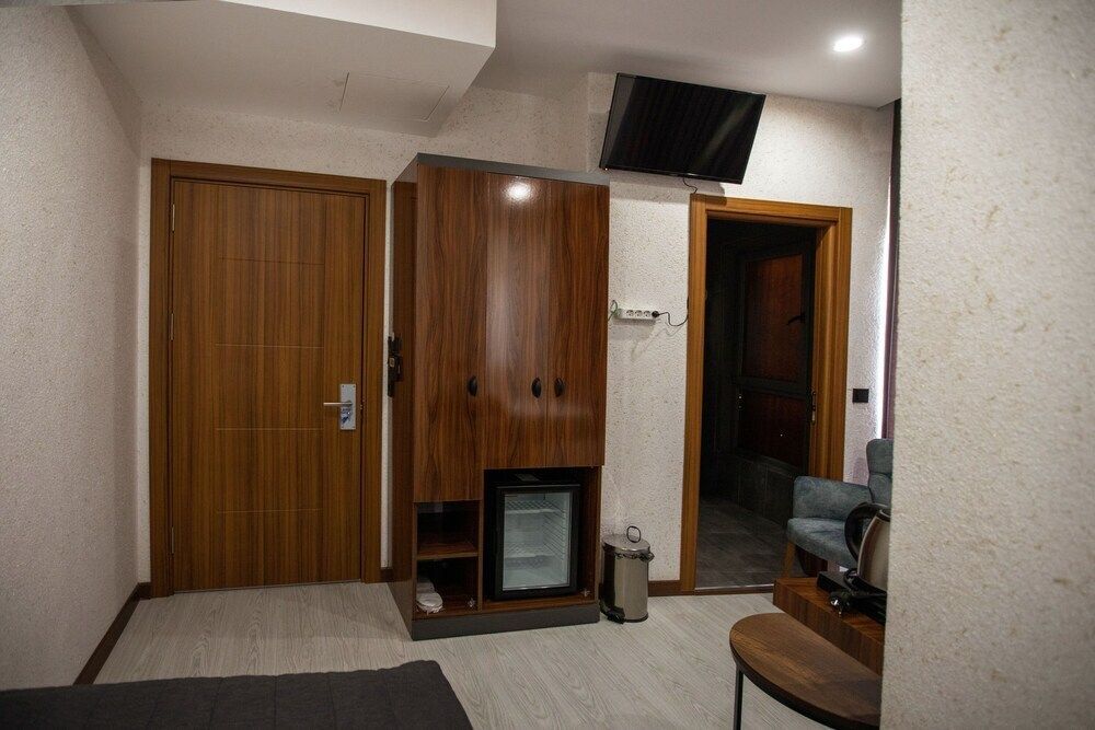 Med Airport Hotel 2