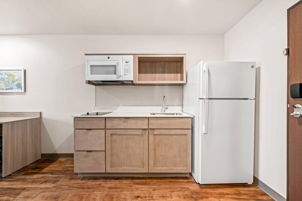 WoodSpring Suites Charlotte - Arrowood 1