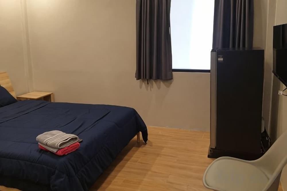 Asleep Hostel 2