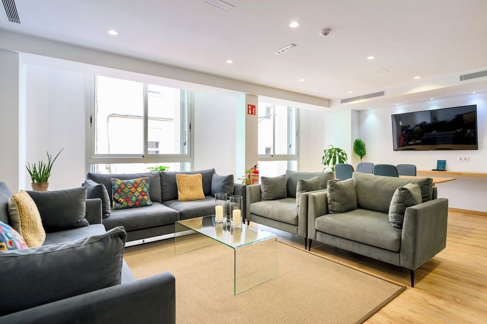 Hotel Emeté & Coworking by Airnest 1