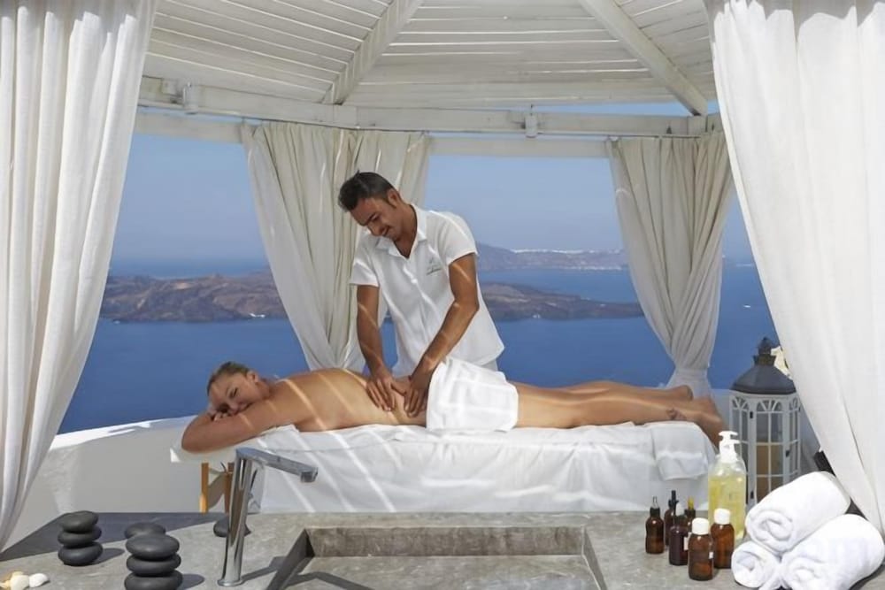 Volcano View Hotel Santorini 2