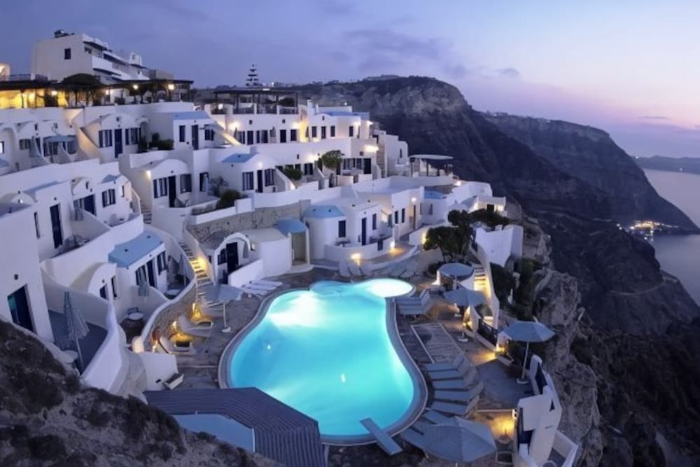 Volcano View Hotel Santorini 1