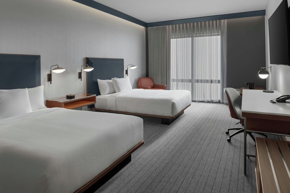 Courtyard by Marriott Woodland 1