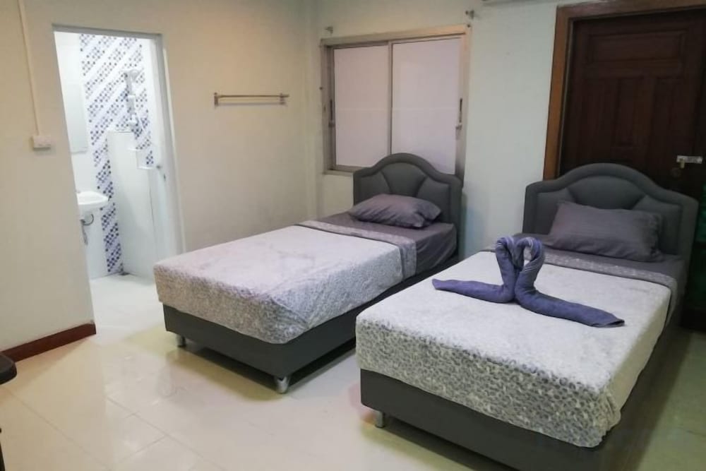 Ocean Room 2
