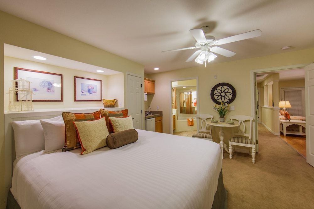 Holiday Hills Resort at Branson 2