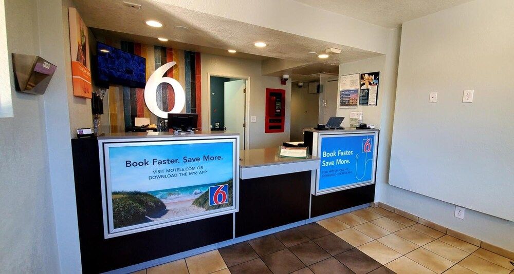 Motel 6-Palmdale, CA 2
