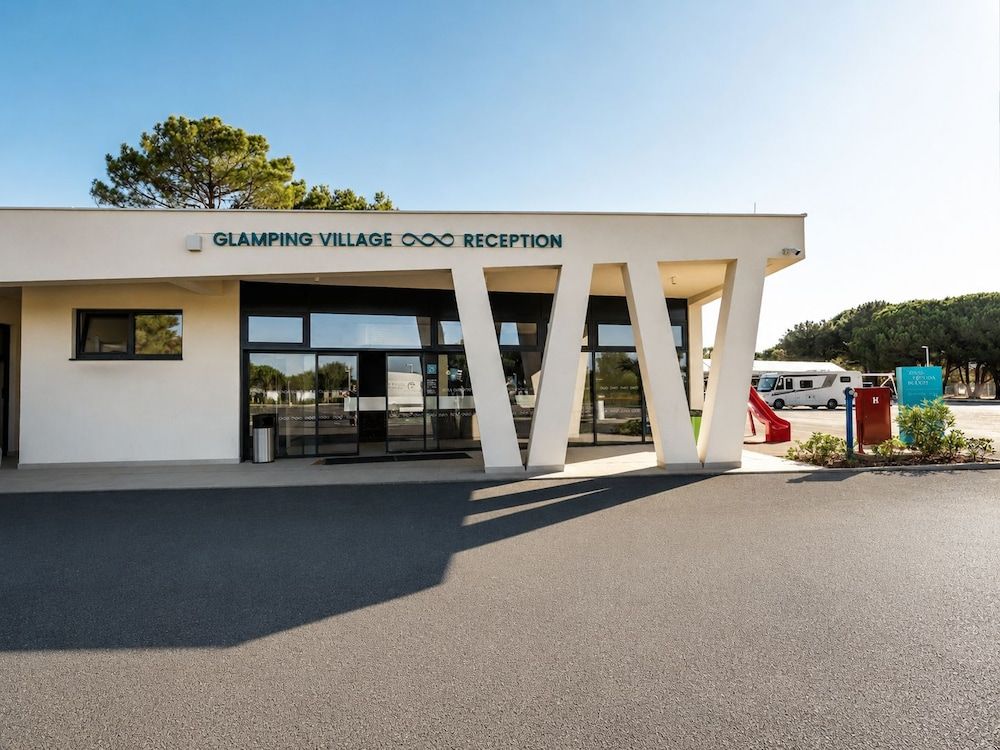 Zaton Holiday Resort Glamping Village 1