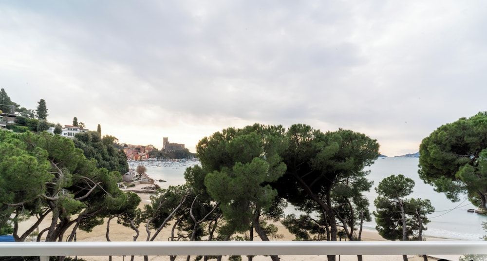 Hotiday Lerici Porto 1