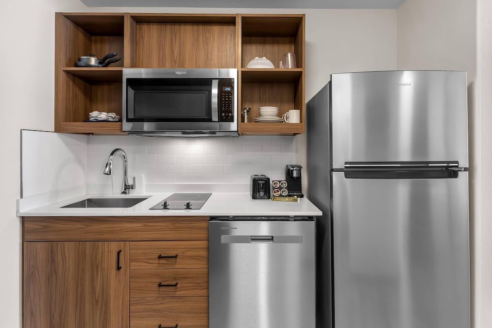 Everhome Suites Clarksville Ft Campbell Area by Choice Hotels 1