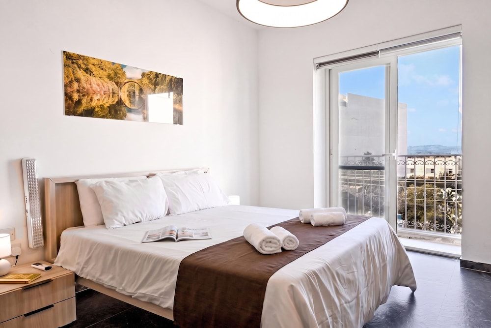 Sunny Bay View + shared pool Gozo 1