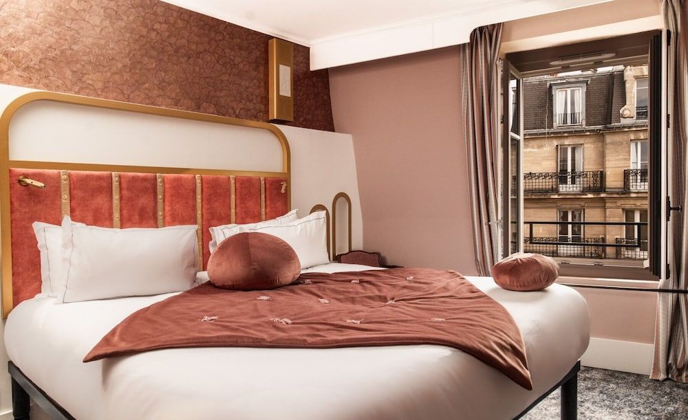 Hôtel BOHEM, Sacré-Cœur 1