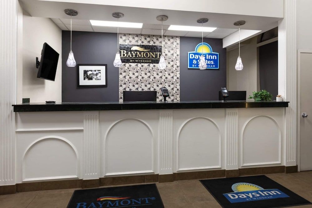 Days Inn & Suites by Wyndham Festus 2