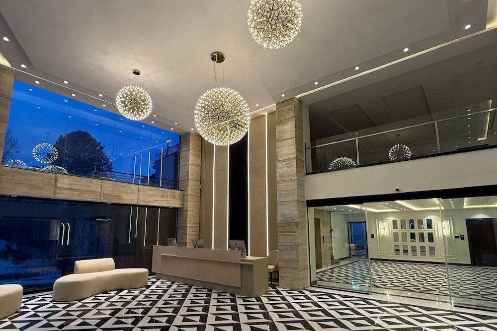 The Montage Signature Hotel 2