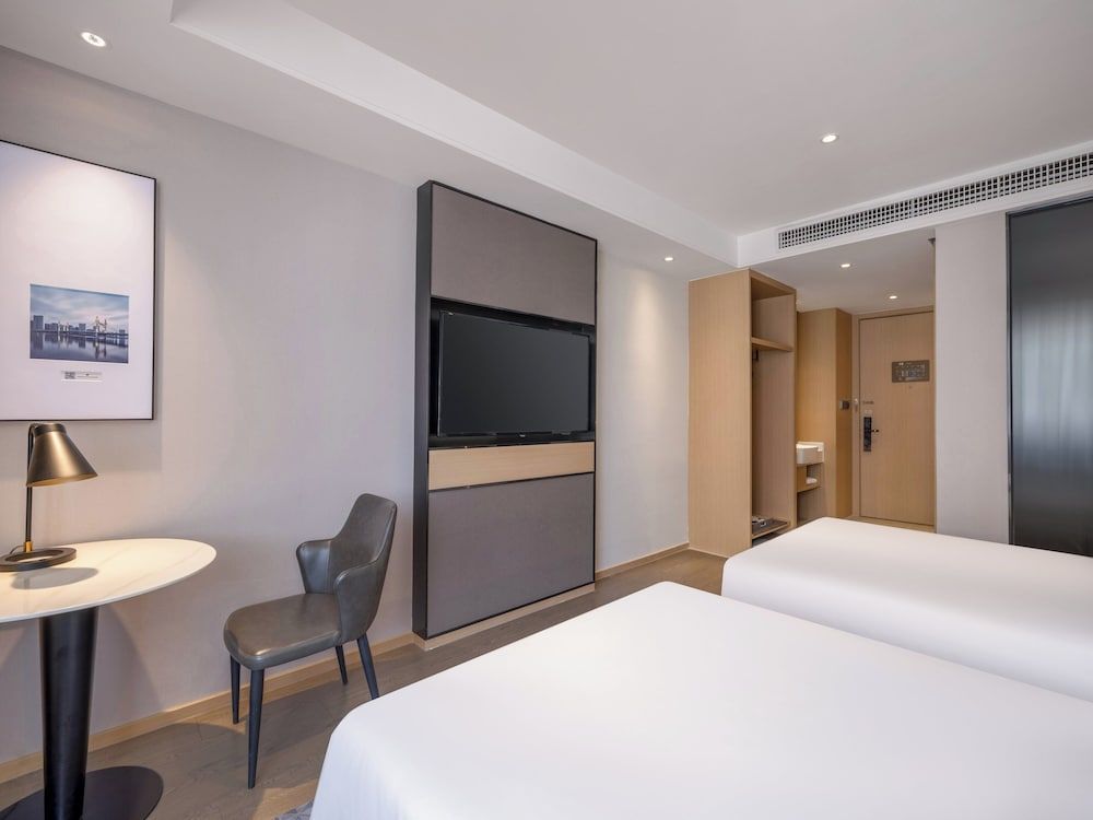 Holiday Inn Express Zhuhai Grand Theater by IHG 2