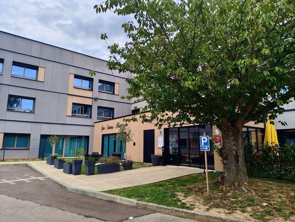 Best Western Plus Le Conquerant Rouen Nord 1