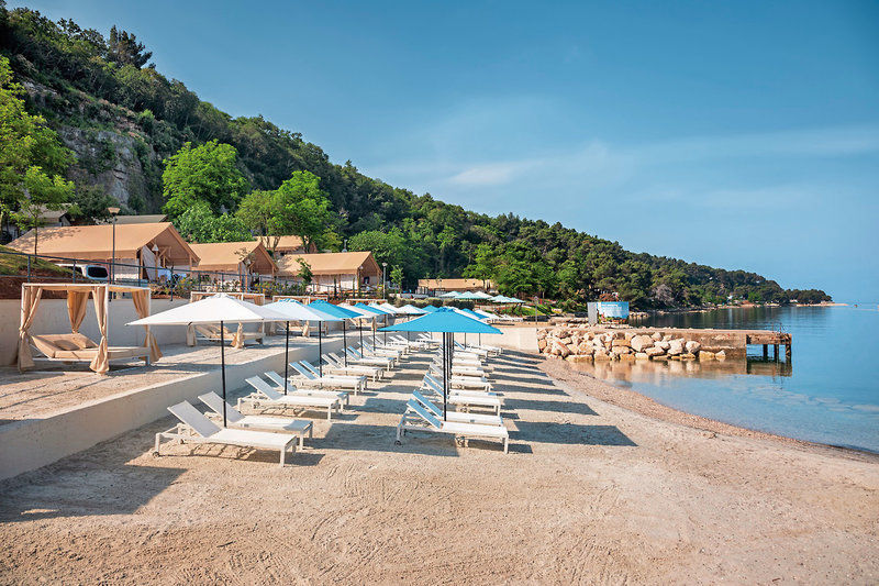 Lanterna Premium Camping Resort by Happy Camp 1