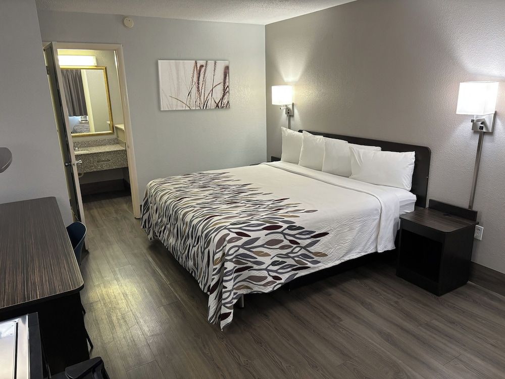 Red Roof Inn Birmingham – Highway 280 1