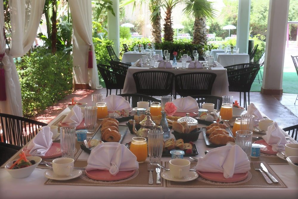 HOTEL BOUTIQUE PINK LAGOON 2
